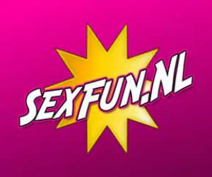 Wooooooooow wat komt die meid klaar! Zou jij zo een meid als vriendin willen hebben?squirting